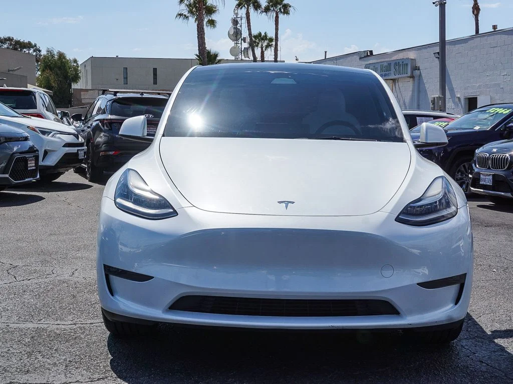 Used 2023 White Tesla Long Range image 2