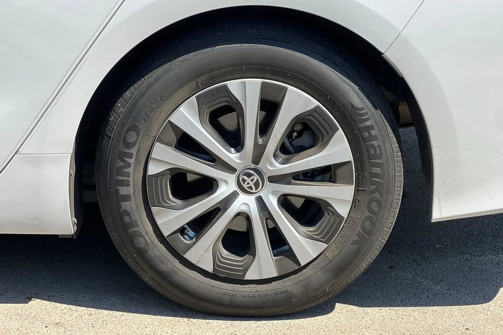 Certified Used 2022 Beige Toyota XLE image 5