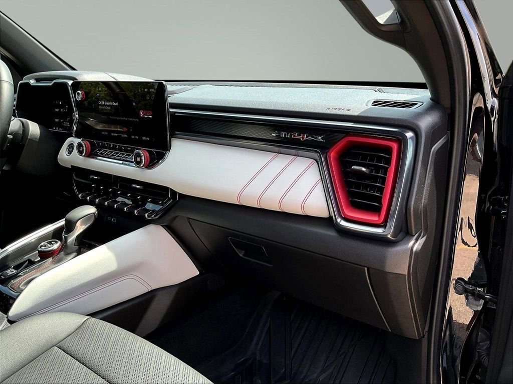 2024 GMC Canyon AT4X - Photo 29