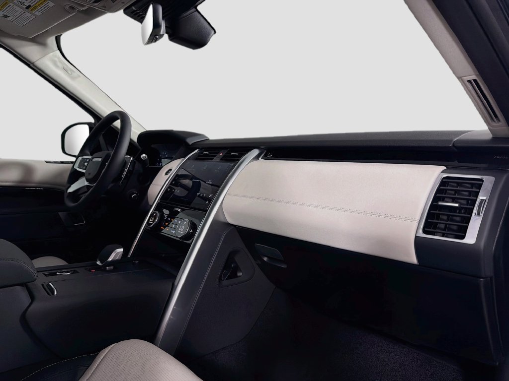 New 2026 Santorini Black Land Rover S image 31