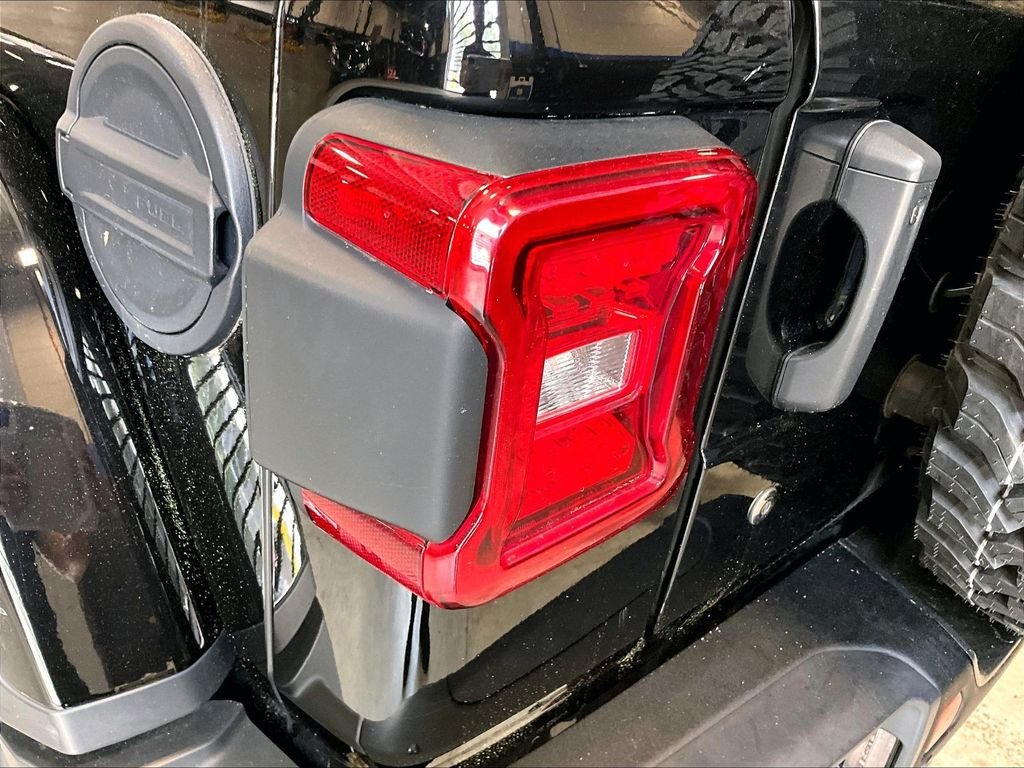 Used 2020 Black Clearcoat Jeep Unlimited Rubicon image 35