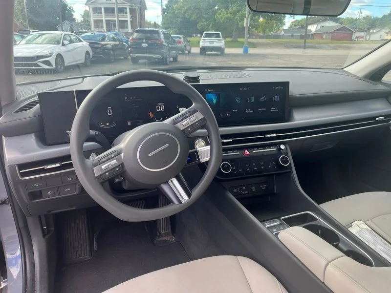 Used 2024 Blue Hyundai SEL image 11