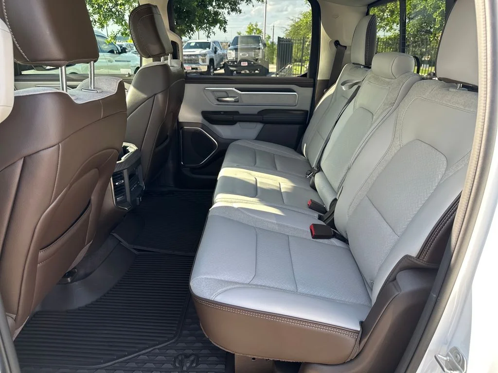 New 2026 Bright White Clear-Coat Exterior Paint RAM Laramie image 35