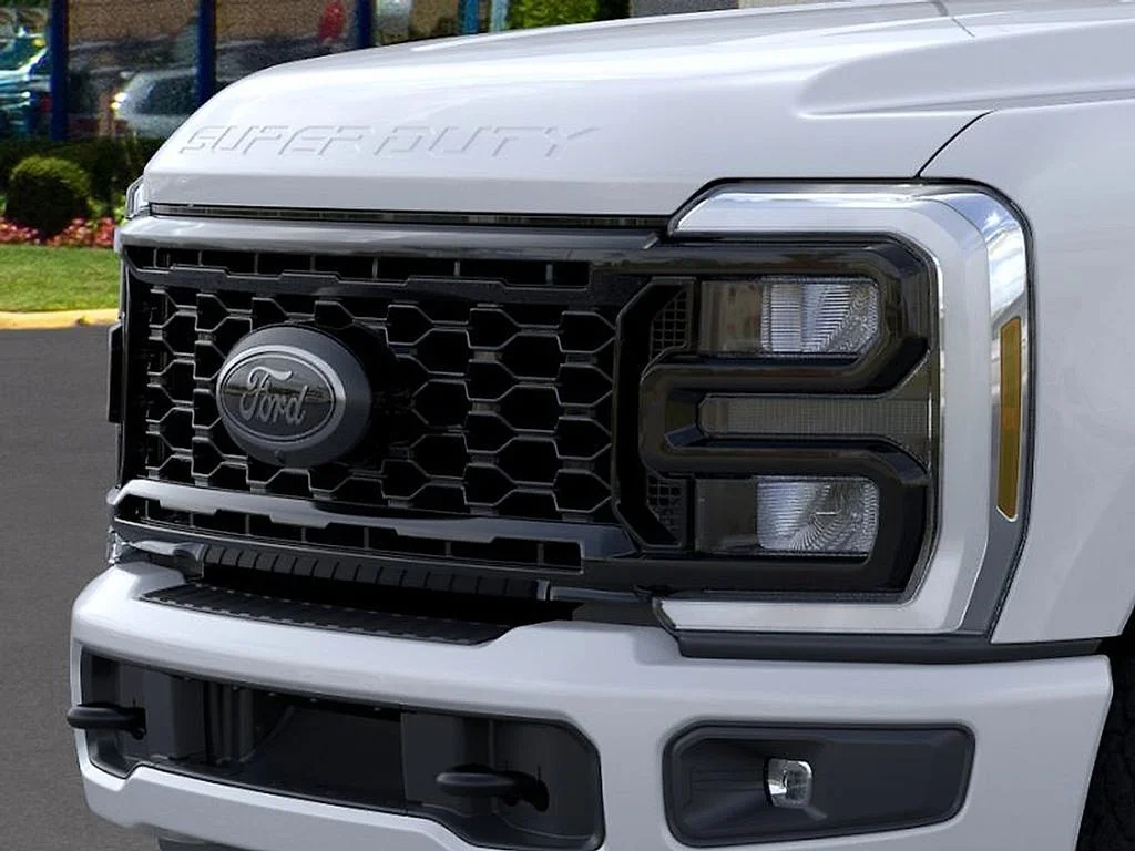 New 2026 Oxford White Ford F-250® XLT image 17
