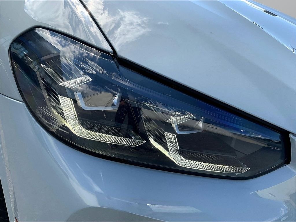 Used 2024 Gray BMW xDrive30i image 34
