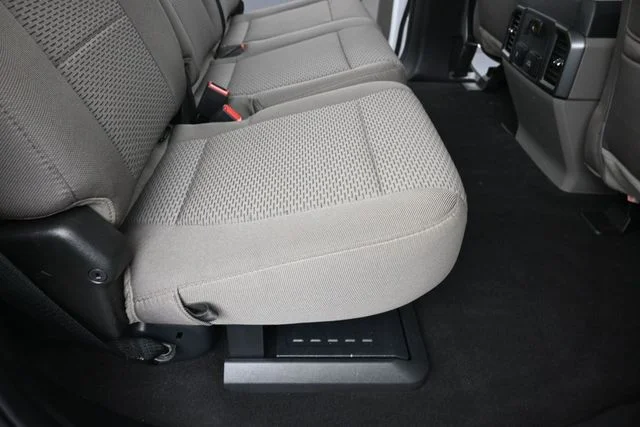 Certified Used 2021 Oxford White Ford XLT image 26