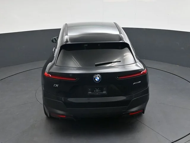Used 2024 Black Sapphire Metallic BMW xDrive50 image 26