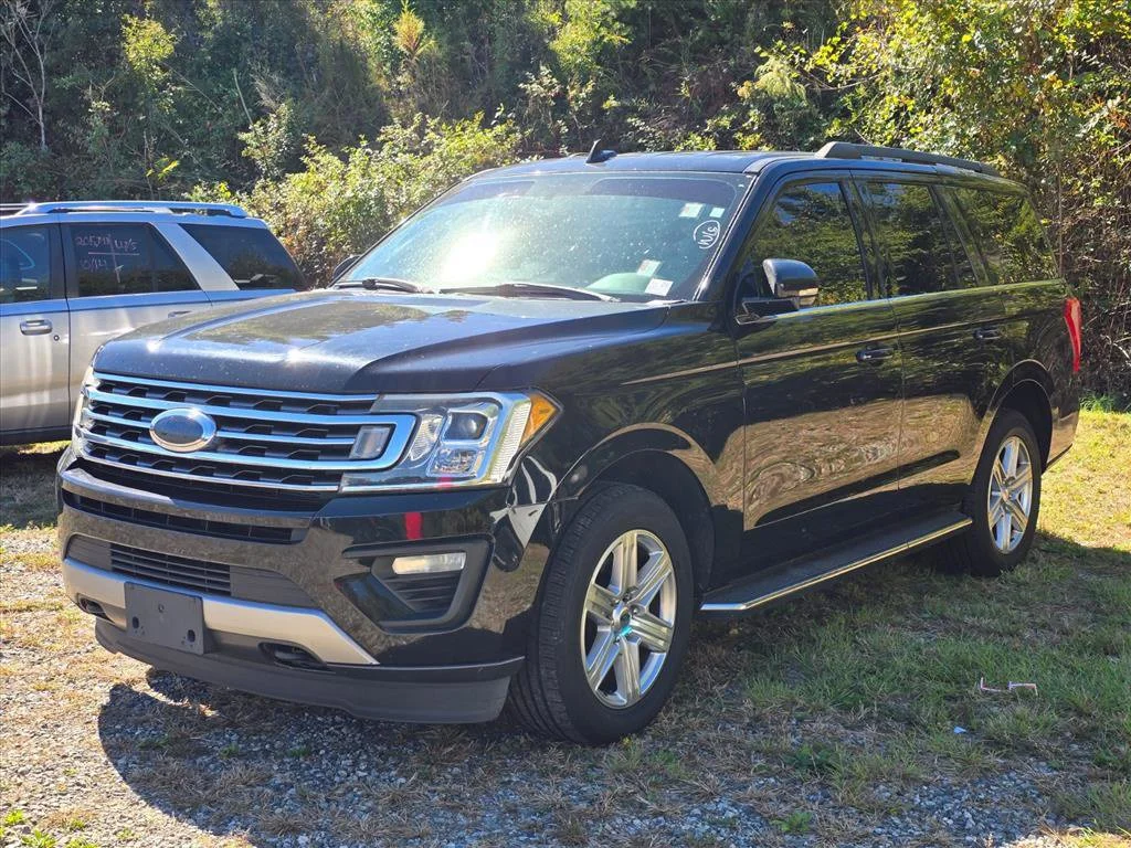 Used 2018 Black Ford XLT image 2