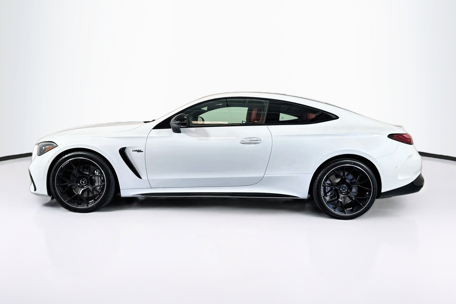 New 2026 MANUFAKTUR Moonlight White Metallic Mercedes-Benz AMG® CLE 53 image 8