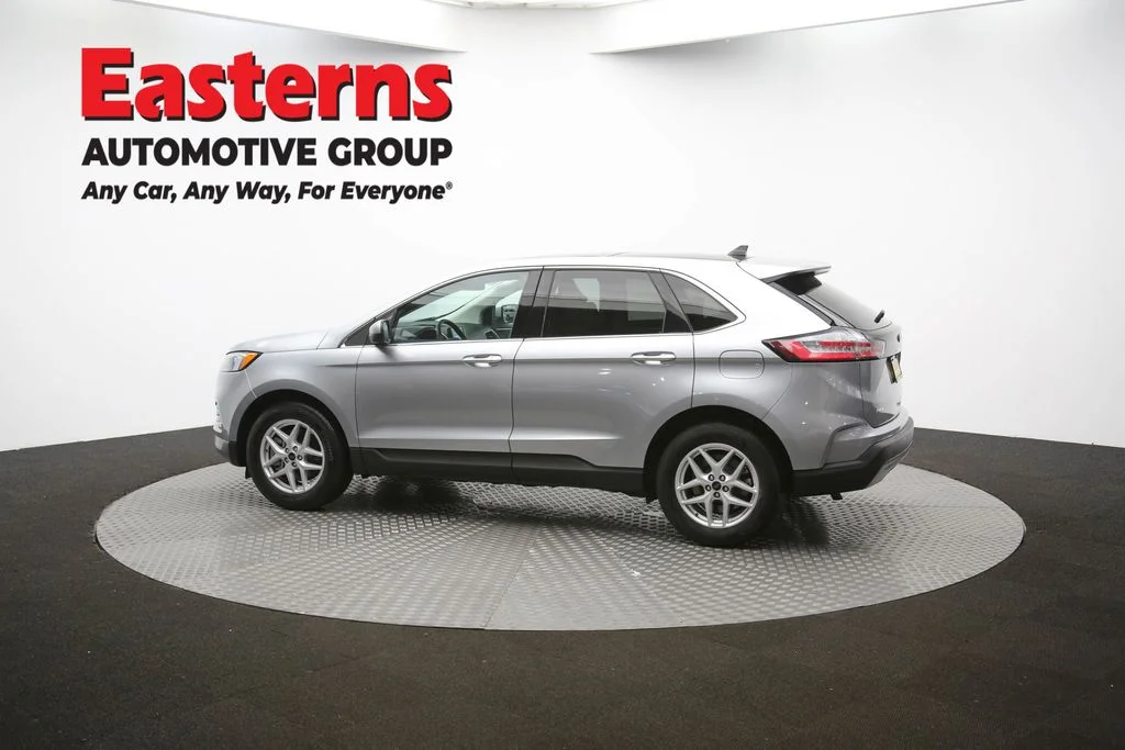 Used 2023 Silver Ford SEL image 58