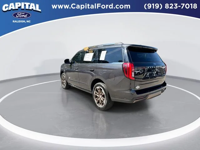 Used 2025 Gray Ford King Ranch image 6