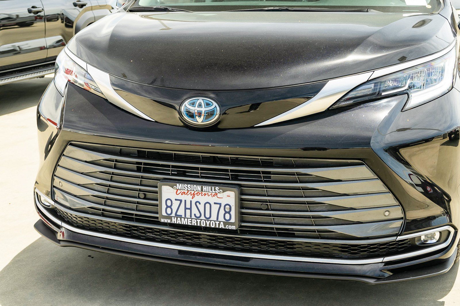 Certified Used 2022 Midnight Black Metallic Toyota Limited image 8