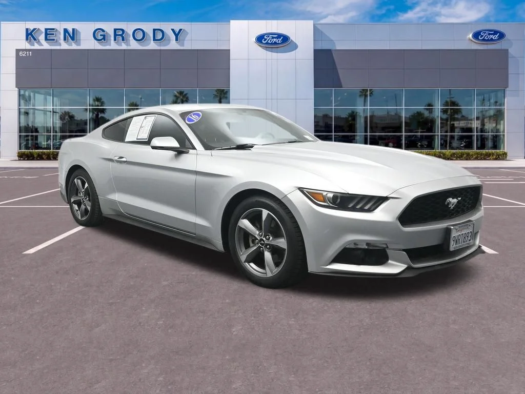2016 Ford Mustang EcoBoost Coupe Premium's photo