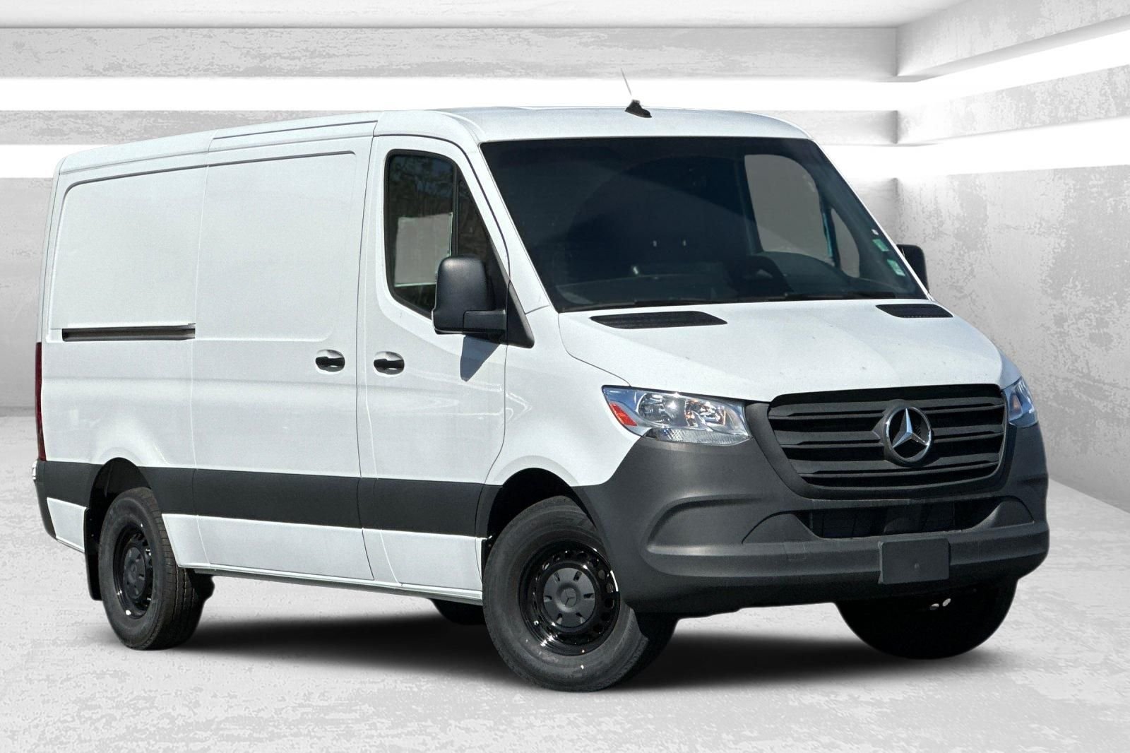 2025 Mercedes-Benz Sprinter 2500 144 WB HO's photo