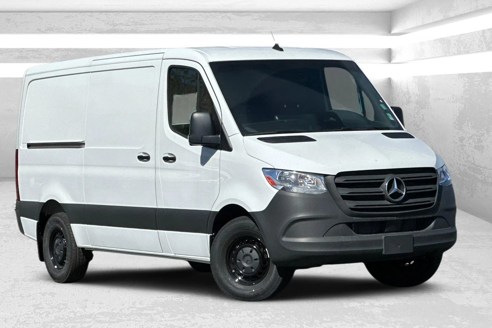 2025 Mercedes-Benz Sprinter 2500 144 WB HO's photo