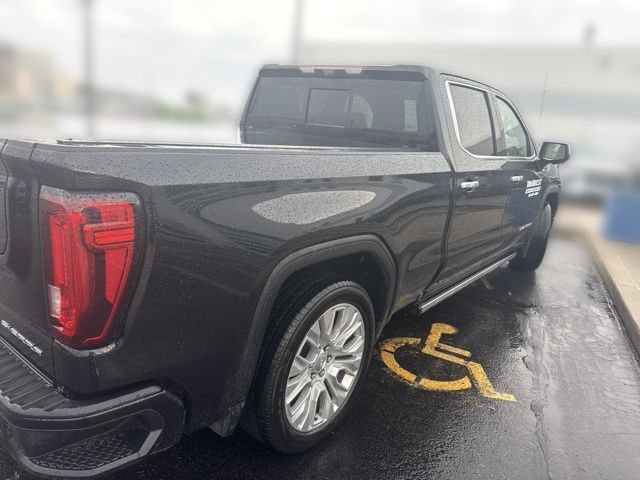 Used 2021 ONYX BLACK GMC Denali image 1