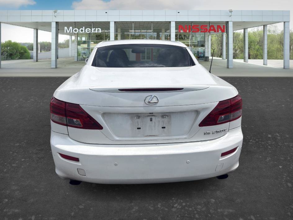 Used 2013 Starfire Pearl Lexus 250 C image 4