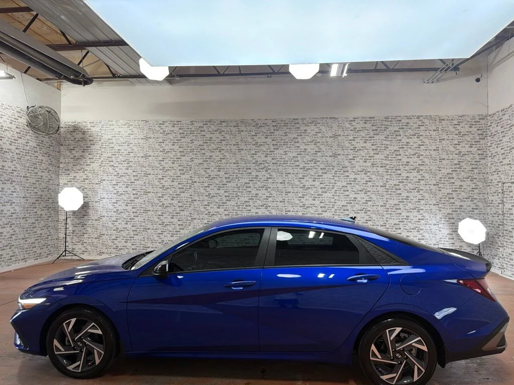 Used 2025 Intense Blue Hyundai SEL Sport image 4