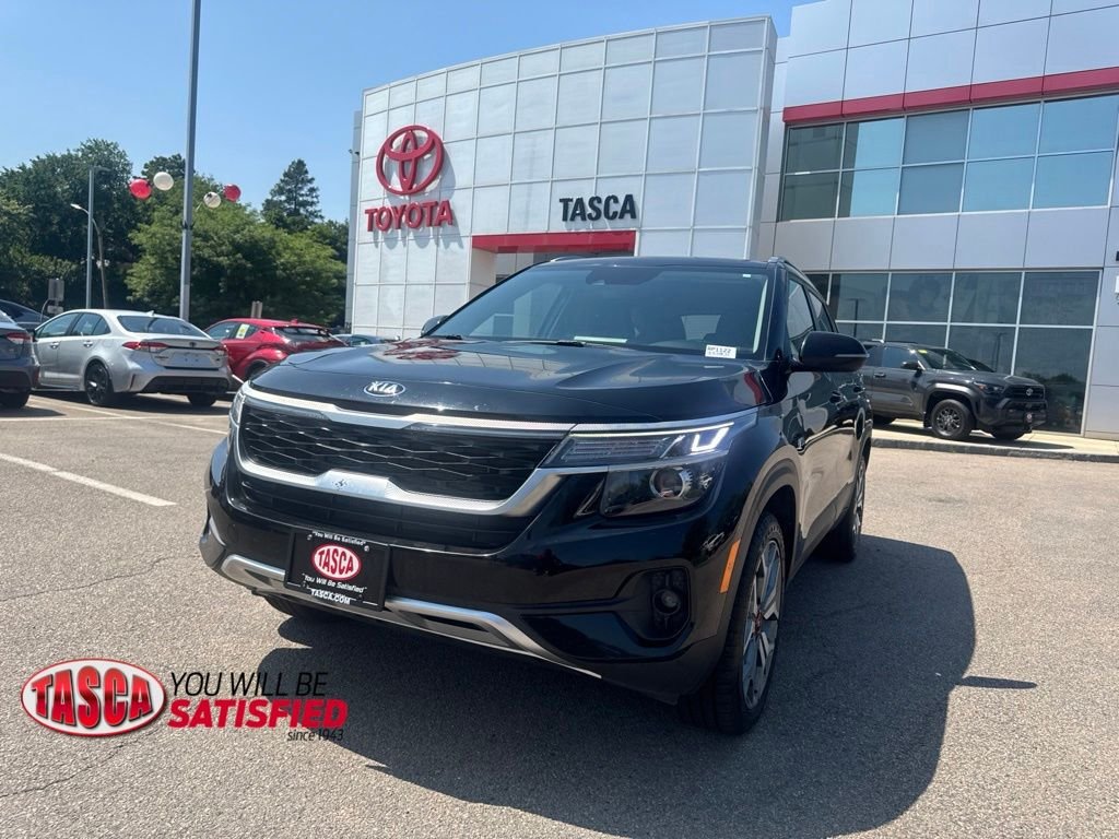 Used 2021 Black Kia S image 1