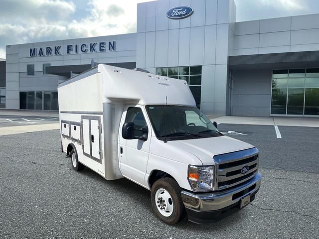 2026 Ford E-Series DRW E-350 Super Duty 158 in WB's photo