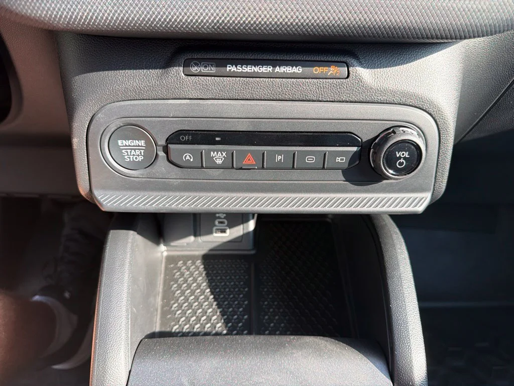 New 2026 Azure Gray Metallic Tri-Coat Ford Badlands® image 37