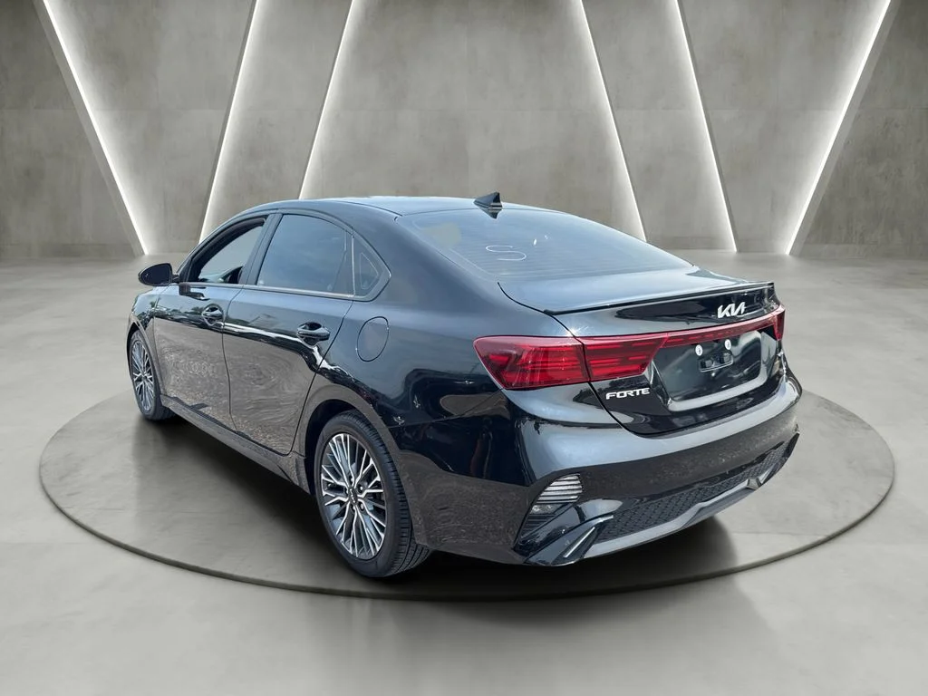 Used 2023 Black Kia GT-Line image 5