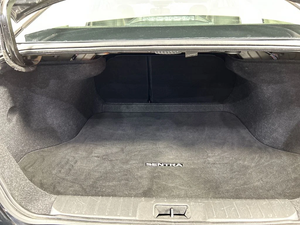 Used 2021 Black Nissan SR image 20