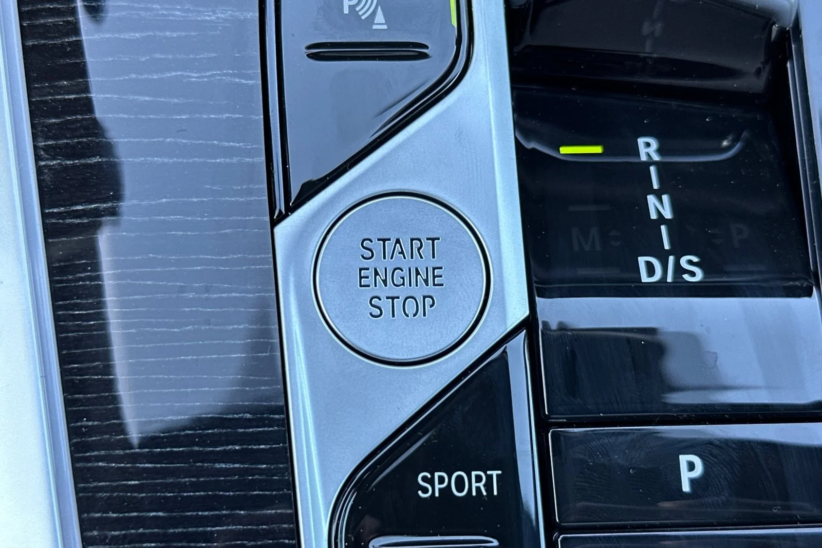 New 2026 Skyscraper Grey Metallic BMW sDrive40i image 22