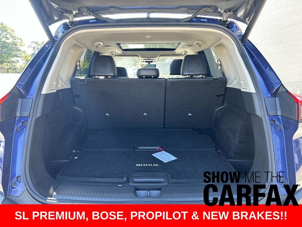 Used 2023 Blue Nissan SL image 11