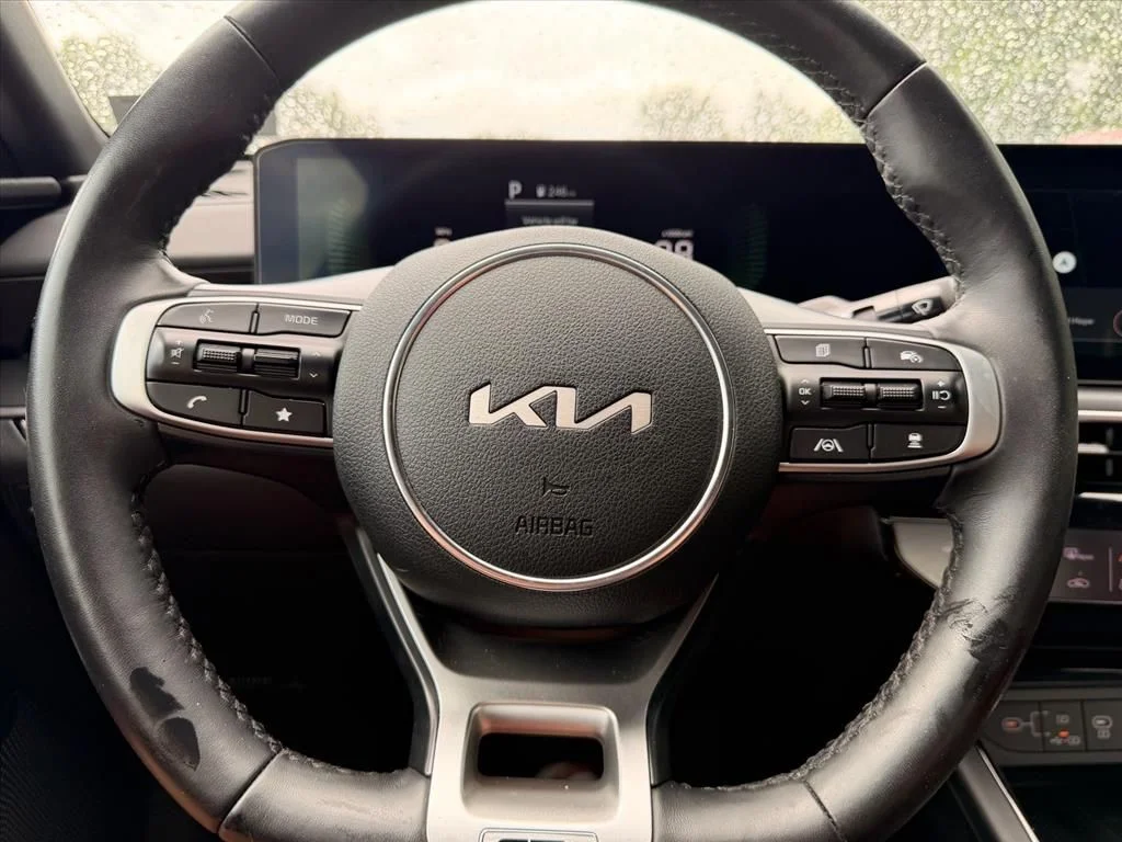 Used 2025 Gray Kia GT-Line image 19