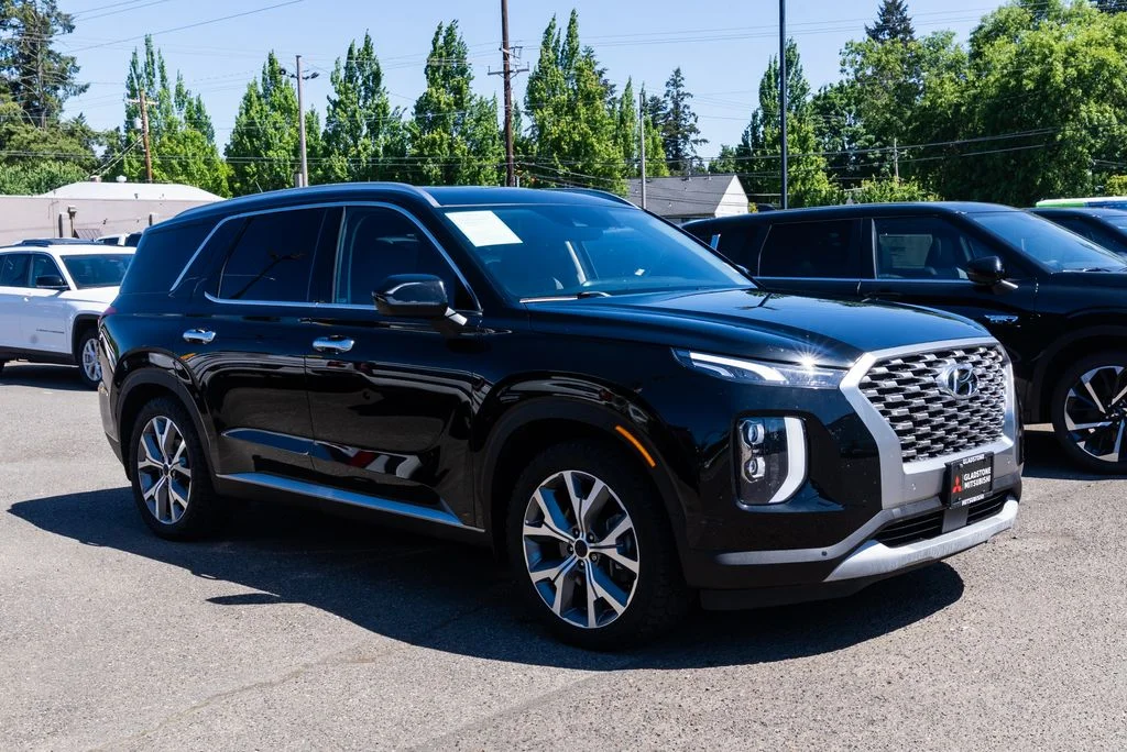 Used 2021 Black Hyundai SEL image 1
