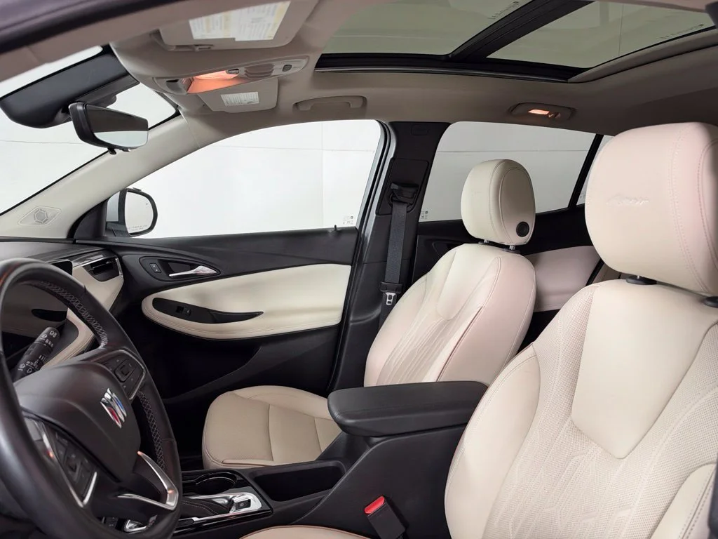 Used 2024 White Buick Avenir image 30