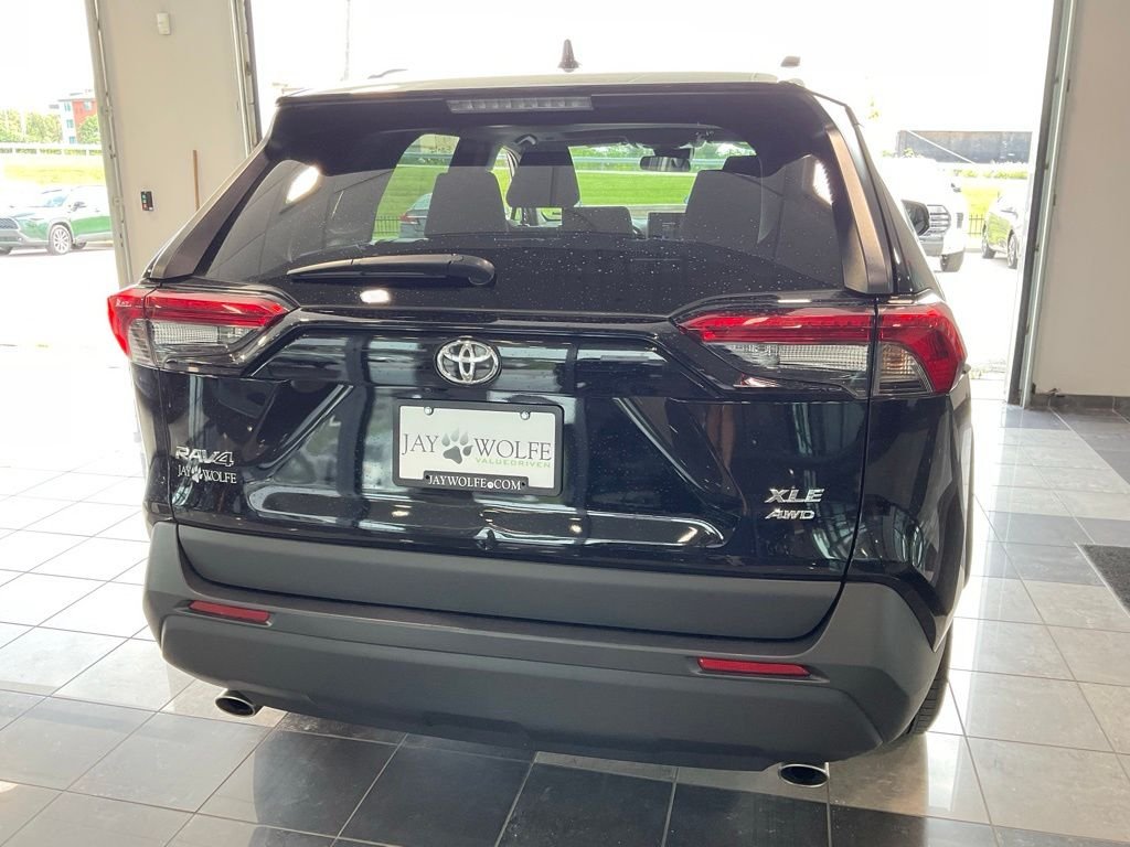 Used 2024 Black Toyota XLE image 5