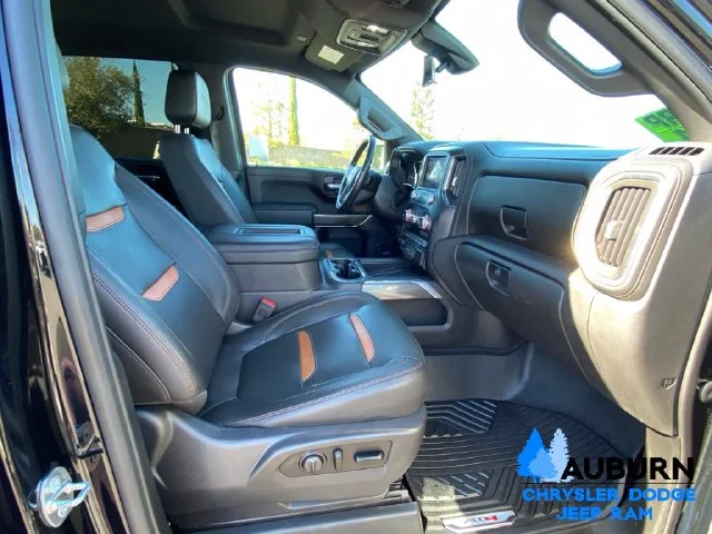 Used 2020 Black GMC AT4 image 17
