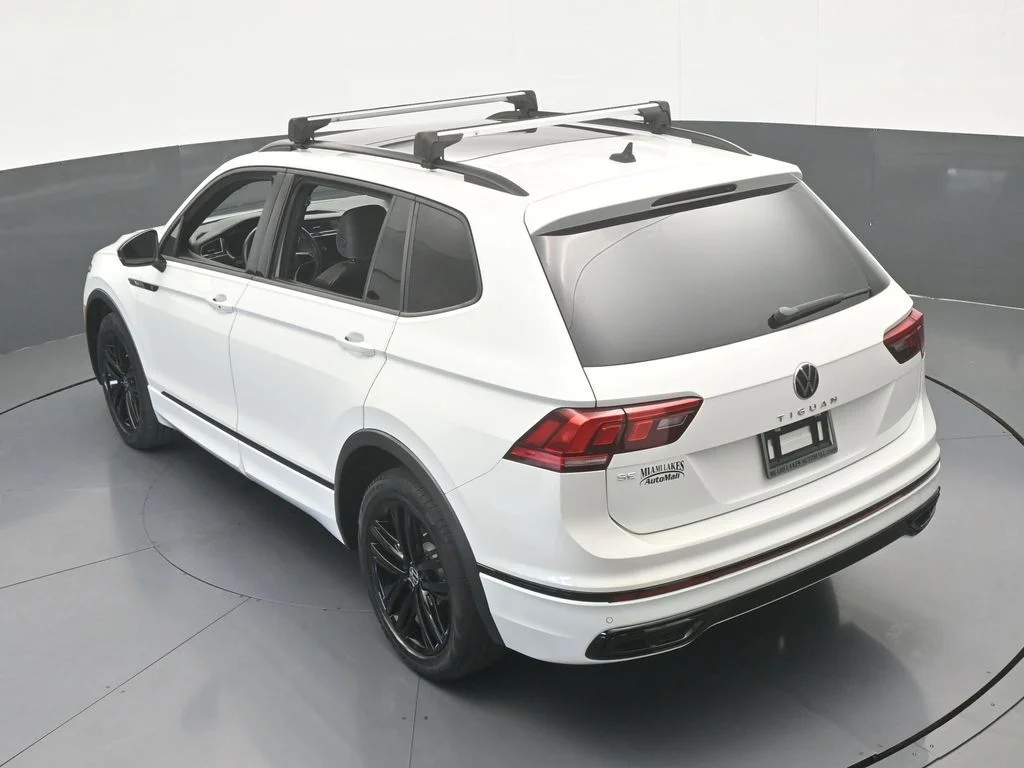 Used 2022 Oryx White Pearl Volkswagen 2.0T SE R-Line Black image 46