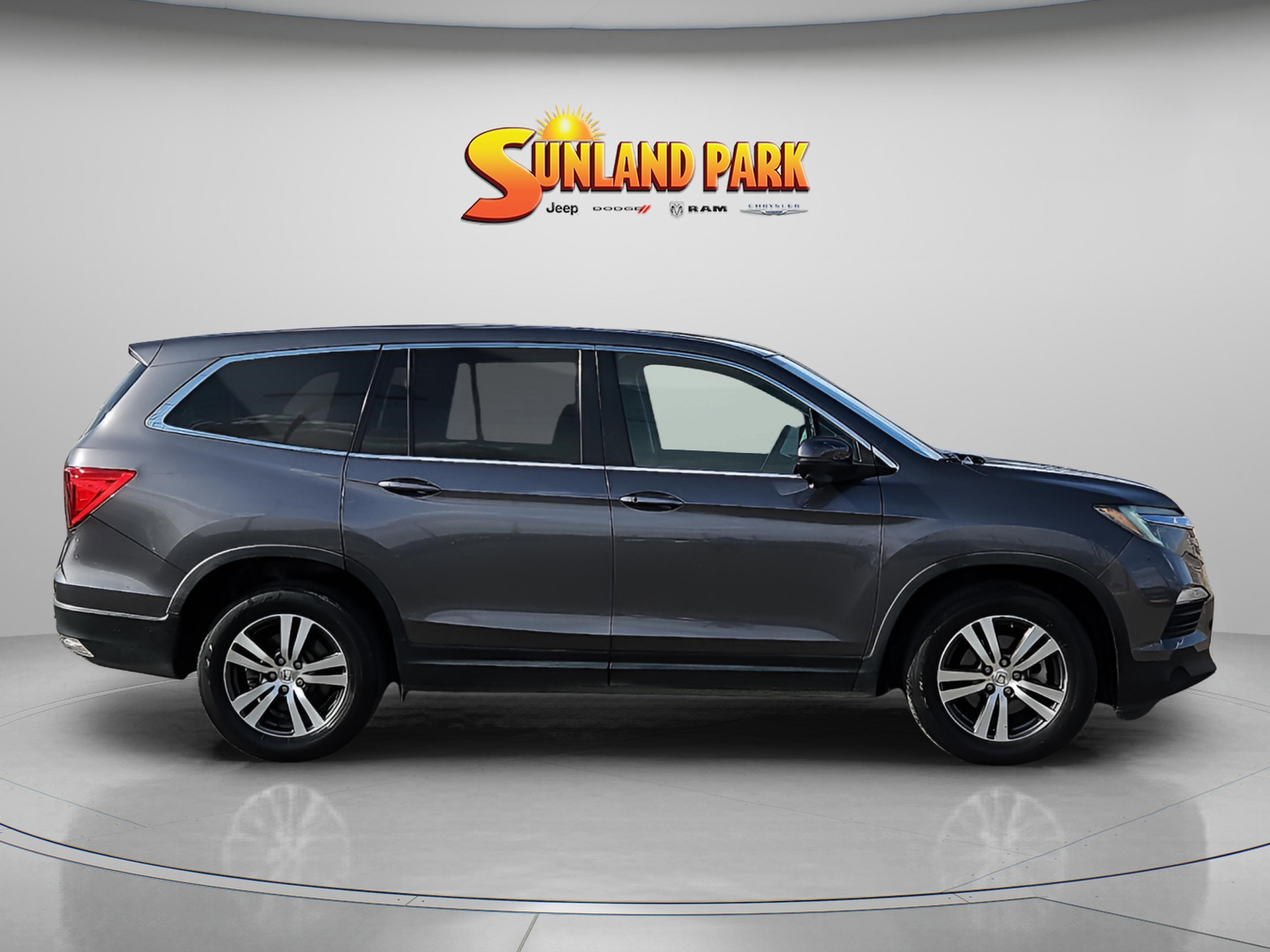 Used 2017 Modern Steel Metallic Honda EX-L image 6