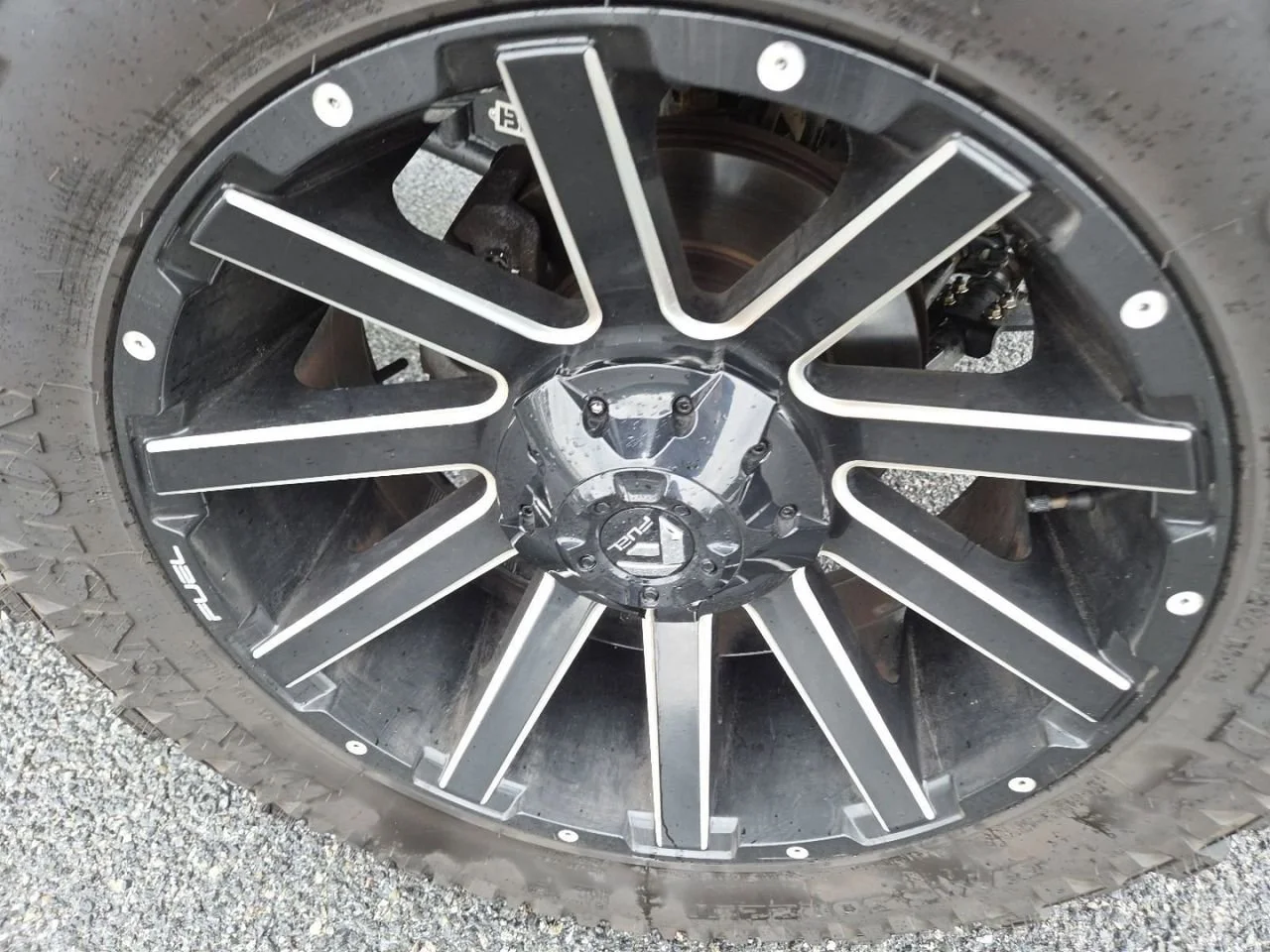 Used 2022  Ford XL image 15