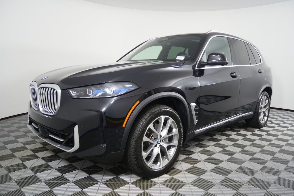 Certified Used 2026 Black Sapphire Metallic BMW sDrive40i image 7