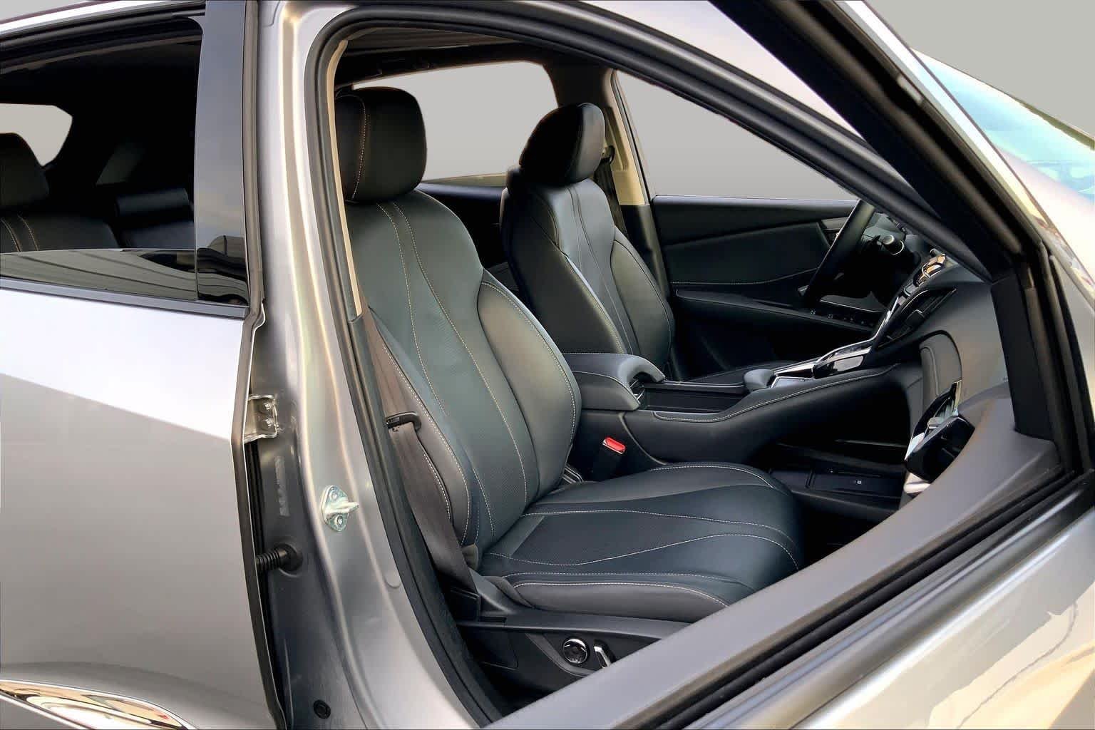 Used 2024 Lunar Silver Metallic Acura w/Technology Package image 9