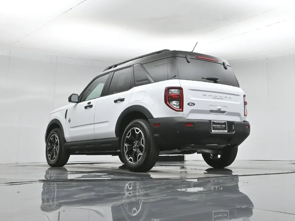 New 2026 Oxford White Ford Outer Banks image 45