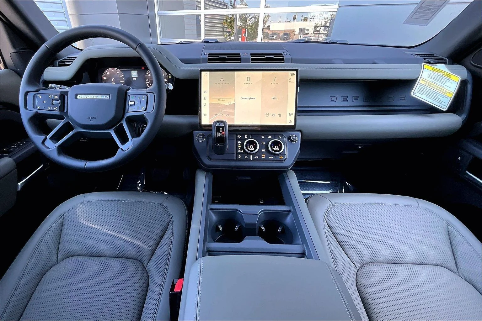 New 2026 Santorini Black Land Rover S image 5