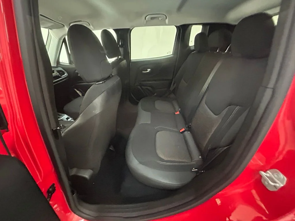 2023 Jeep Renegade Upland - Photo 10
