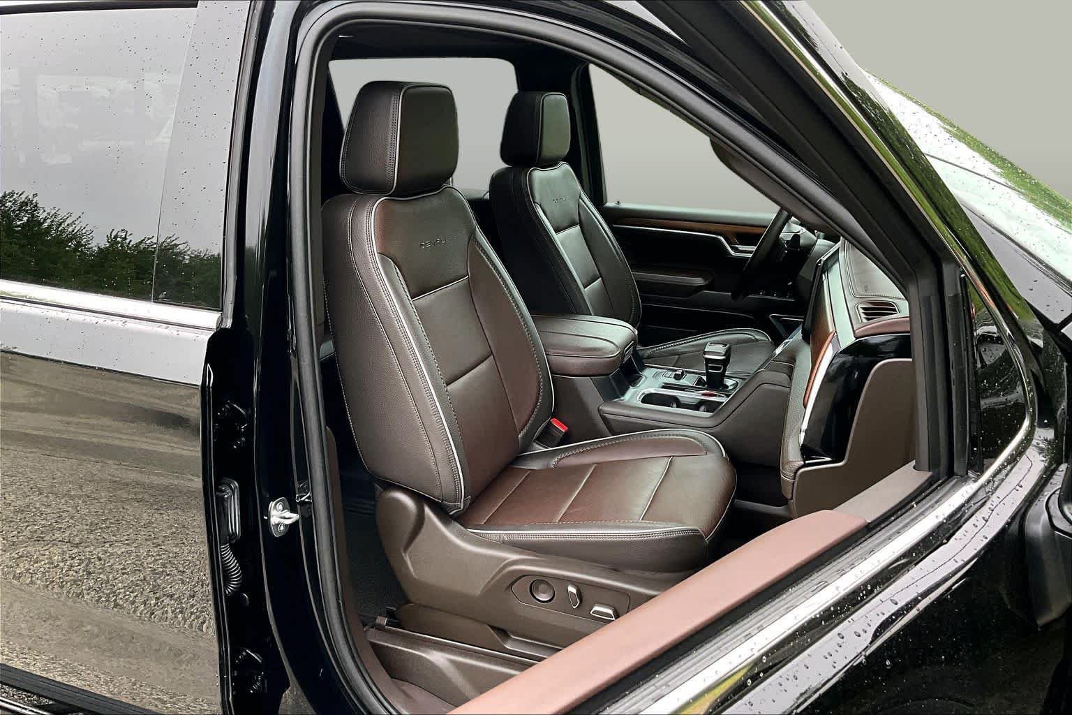 Certified Used 2023 Onyx Black GMC Denali image 8