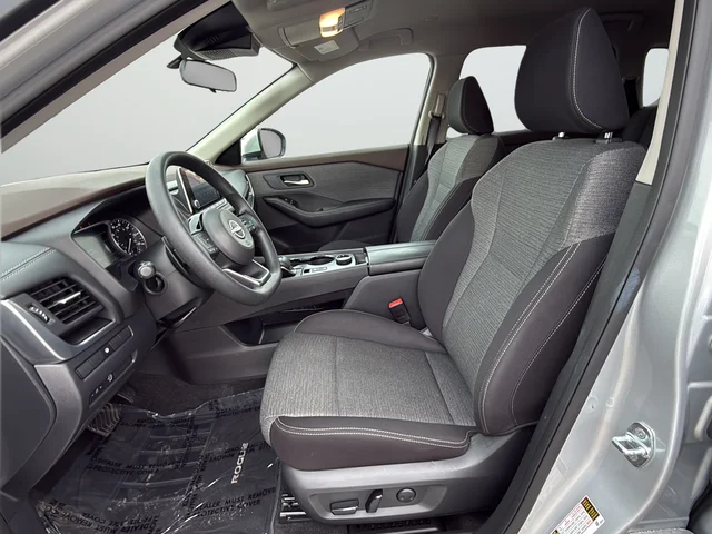 Used 2023 Silver Nissan SV image 10