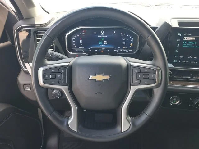 Used 2024 Summit White Chevrolet LT image 12