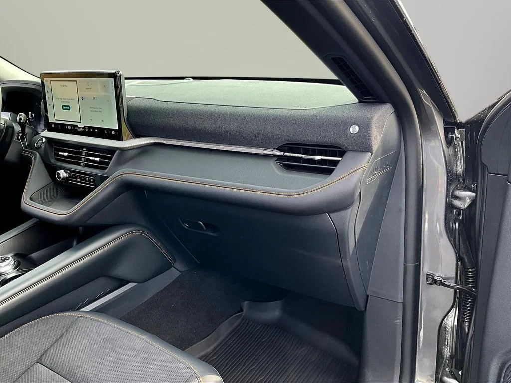 New 2026 Carbonized Gray Metallic Ford Tremor® image 28