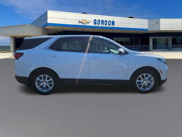 Used 2024 Summit White Chevrolet LT image 6
