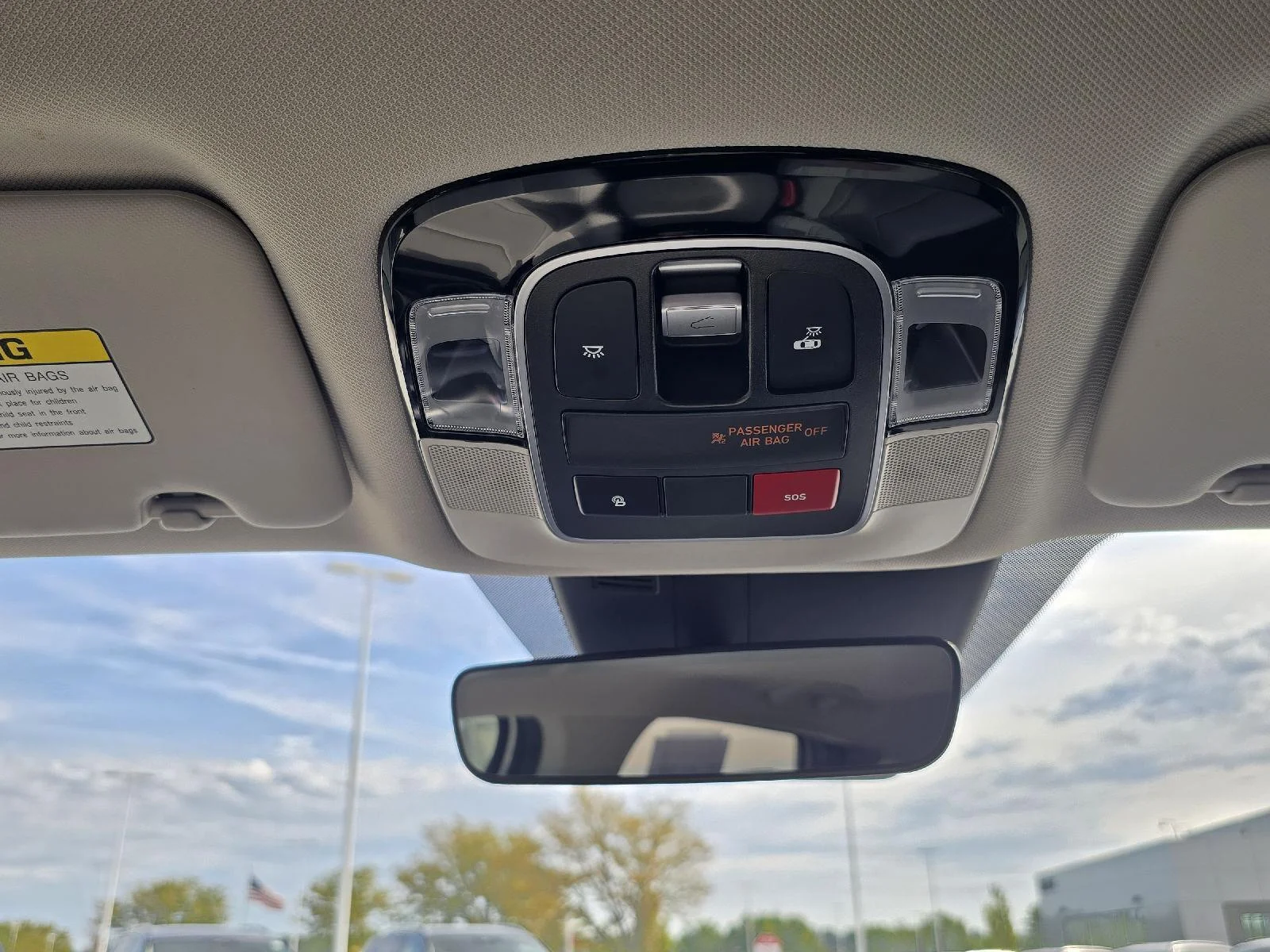 Used 2023 White Hyundai SEL image 16