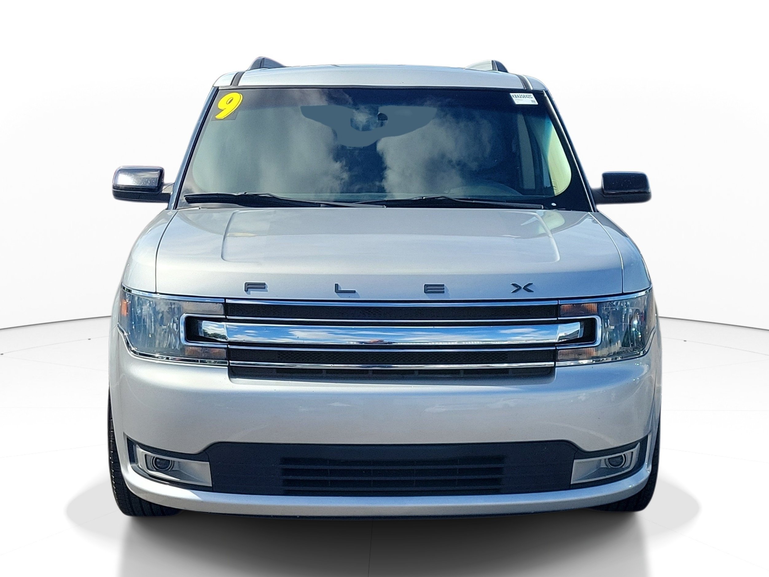 Used 2019 Ingot Silver Ford SEL image 1