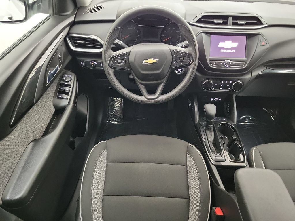 2023 Chevrolet TrailBlazer LT - Photo 12